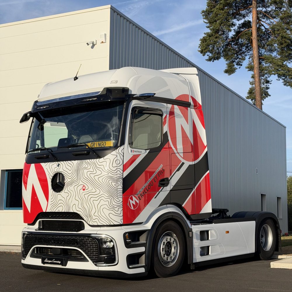 CAMION MERCEDES COVERING COMPLET